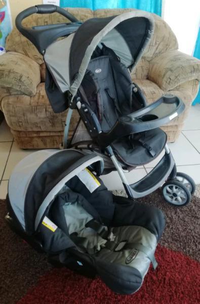 Graco travel system 