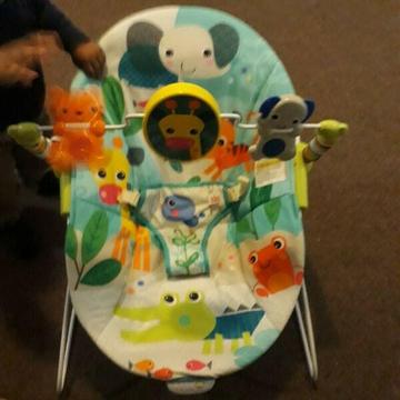 Bellecoo troller, Bamboo Chair and Bright start Bouncer for R4000 adding a Camping Cot R4700 