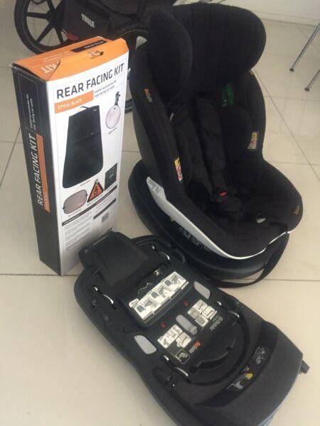 Besafe Modular isize Car Seat and Modular Isofix R8000neg! 