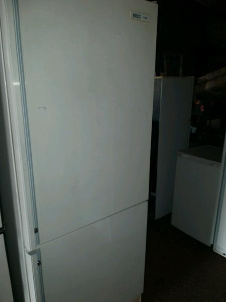 Kic 535L fridge/freezer good condition  