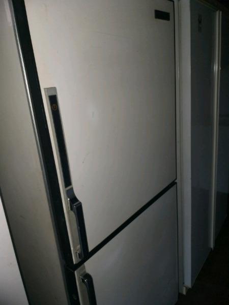 Univa 500L fridge/freezer good condition  