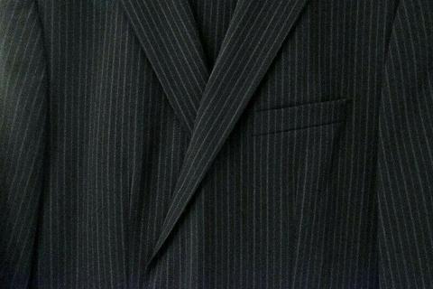 Black Pinstripe Hugo Boss (HUGO / Red Label) Mens Suit Aamon / Hago. SA Size 46 . Mint Condition 