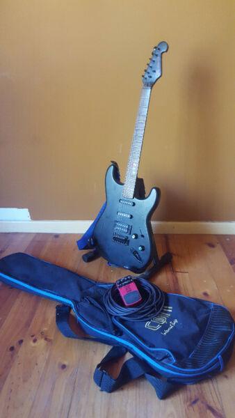 SX Pirate PEG1/BK electric guitar + distortion pedal + cable + carry bag 