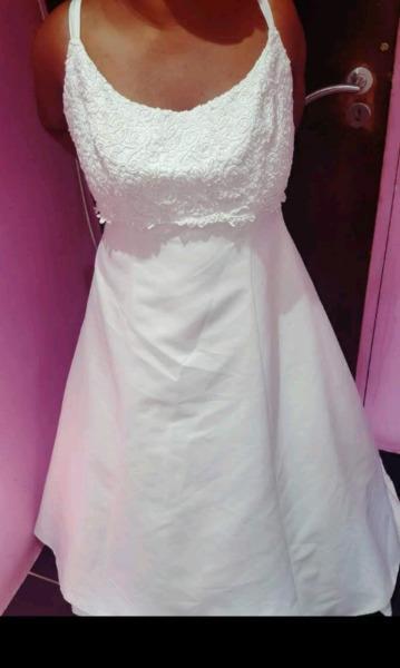 Bridal gown hire R499 complete package  