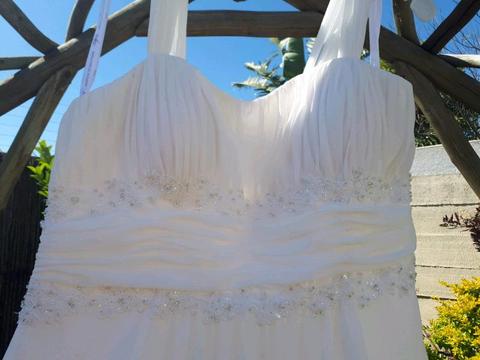 Wedding dress and vail 