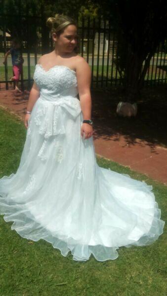 Wedding dress for sale 