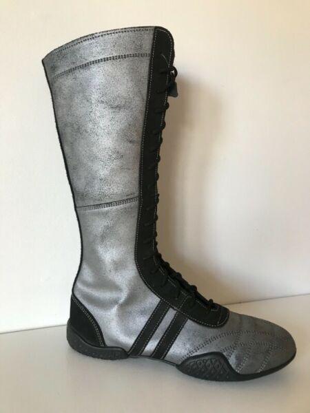 Retro silver black boots wow 6-7 