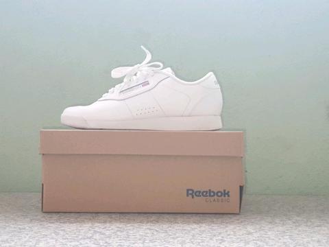 Reebok sneakers 