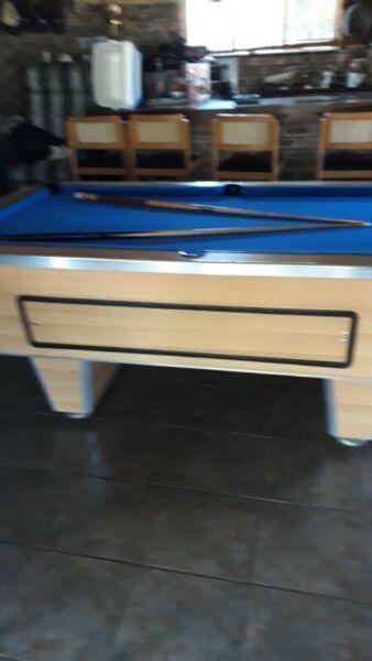 POOL TABLE FOR SALE 