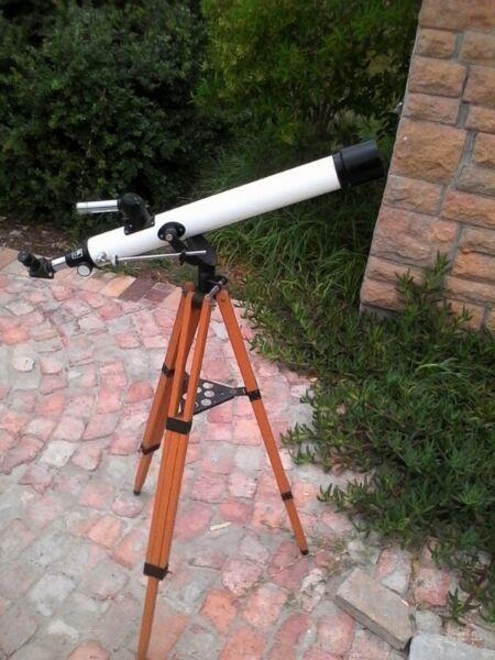 Telescope astronomical Towa for sale negotiable 