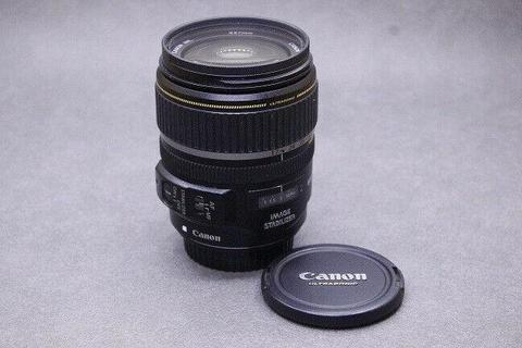 Canon EFS 17-85mm IS USM lens 