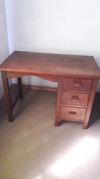 SOLID WOOD STUDY DESK FOR SALE 