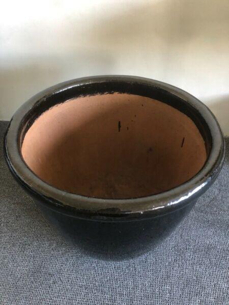 Large Ceramic Pot 