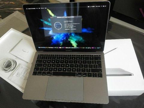 MacBook Pro 13 inch 2017 space grey NTB new condition 