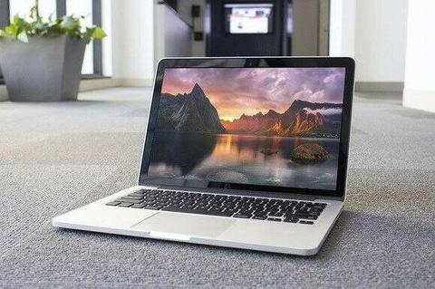 13inch Retina Display MacBook Pro Intel Dual Core i5 8GB ram 256GB SSD for sale 