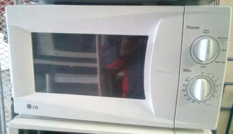 LG 20 litres microwave oven 