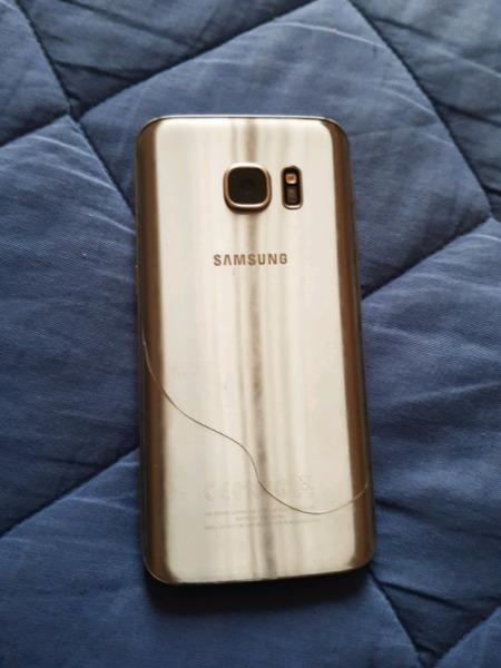 Samsung S7 for sale with issues.  