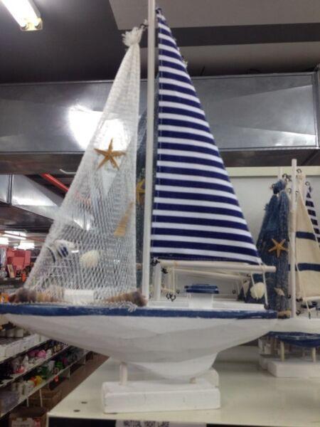 Beautiful crafted sail boat new 