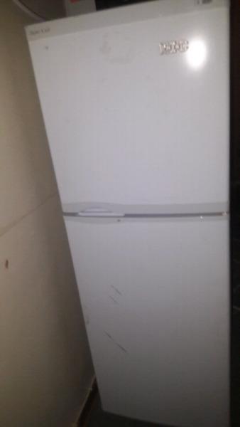Buy fridges broken or working fridges 