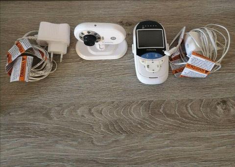 Motorola Baby Monitor with thermometer 
