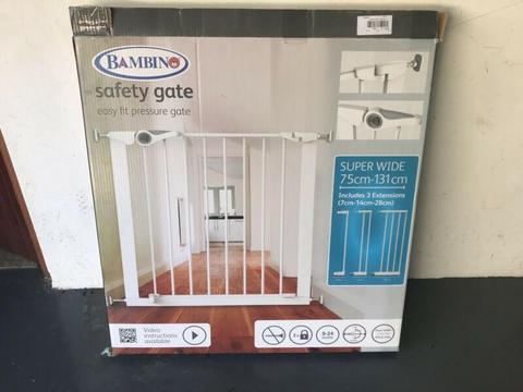 Baby gate - extendable  