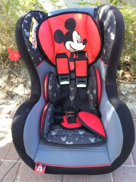 Mickey Mouse Car Seat 0-18kgs 