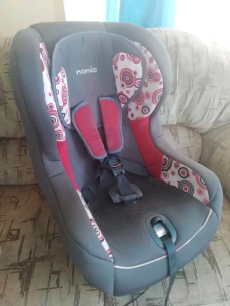 Reclining Nania carseat 0-18kg 