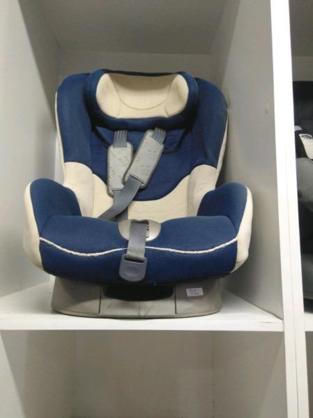 Chicco Reclining Car Seat 