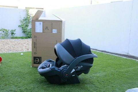 Stokke Izi Go Modular BeSafe Car seat almost new for sale with a great price 
