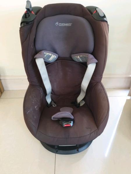 Maxi-Cosi car seat 