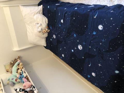 Single kiddies sleigh bed for sale 