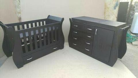 Baby Cot and Compactum-R 5999,00 Sur 06 