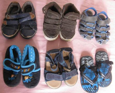 Lot of boy shoes, size 6 and 7 