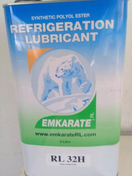 Refrigerant oil 
