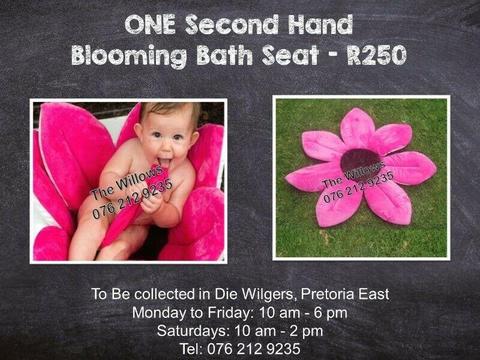 Second Hand Blooming Bath Seat 