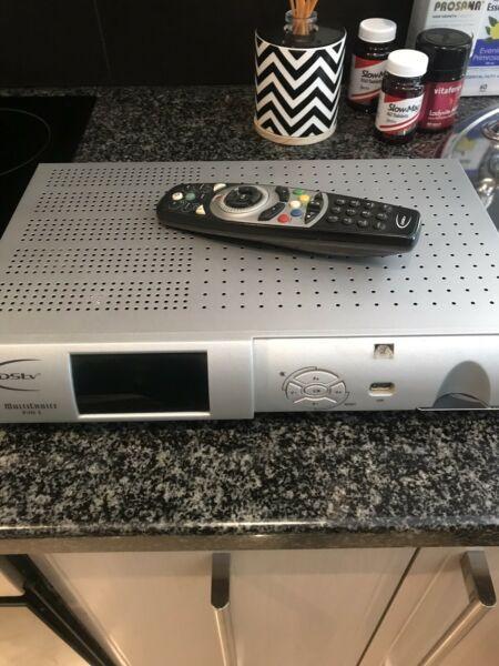 Dual view decoder and remote  