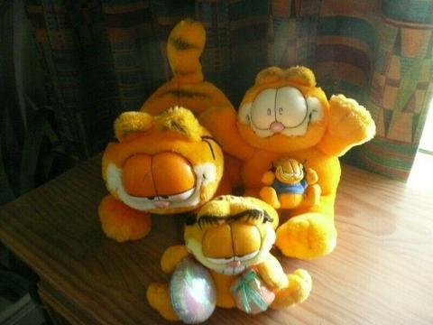 GARFIELD: THE SOFT TOY AND BOOK COLLECTION 