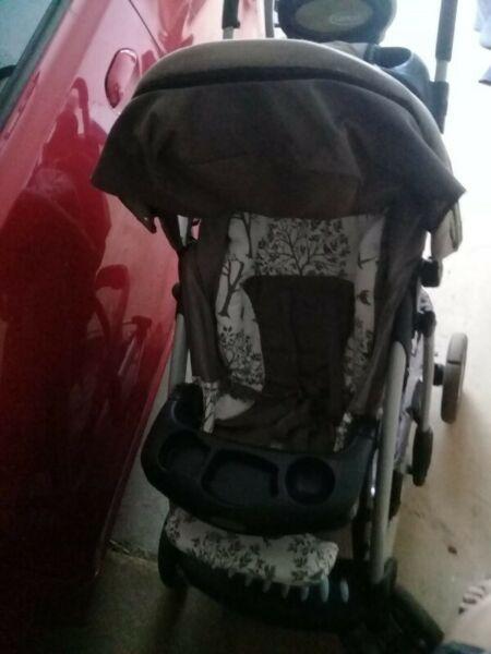 Graco Travel System and Double Electric pump 