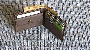 Leather wallet 