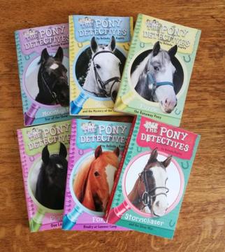 6 x The Pony Detectives Books 
