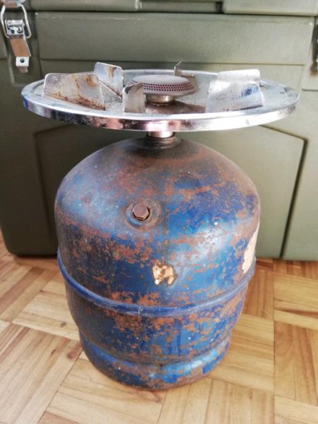 2.8Kg Gasbottle + Cooker top 