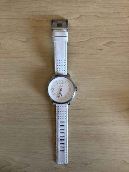 White Vestal Watch (Unisex) 
