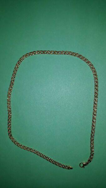 Gold chain necklace 