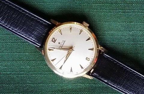 Very Rare Vintage Zenith 18K Gold Bumper Automatic New and Unworn 