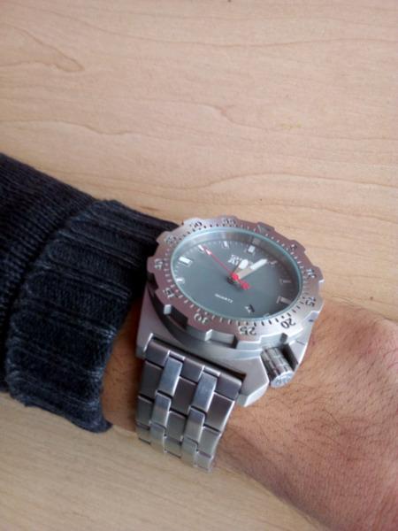 New 100m dive watch 