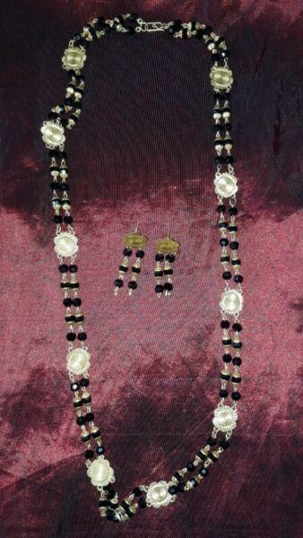 9 carat gold double black bead mangal sutra and earrings 