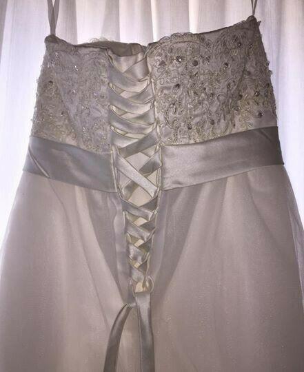 Wedding Dress Light Ivory Size 14-16 