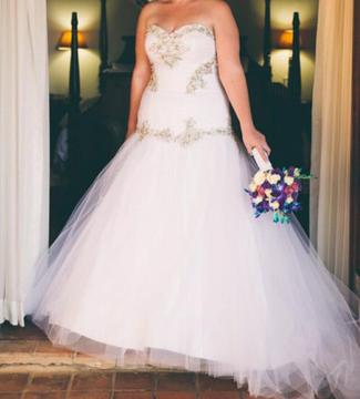 Pinina Tornai inspired wedding dress 