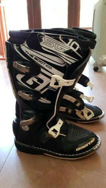 Gaerne SG10 motorcross boots 