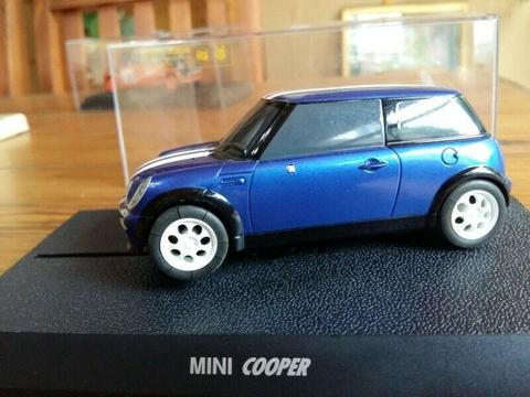 Scalextric Mini Cooper By Hornby –R650 
